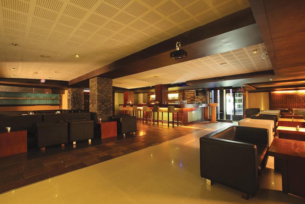 Hotel Park Residencia Kochi Exterior foto