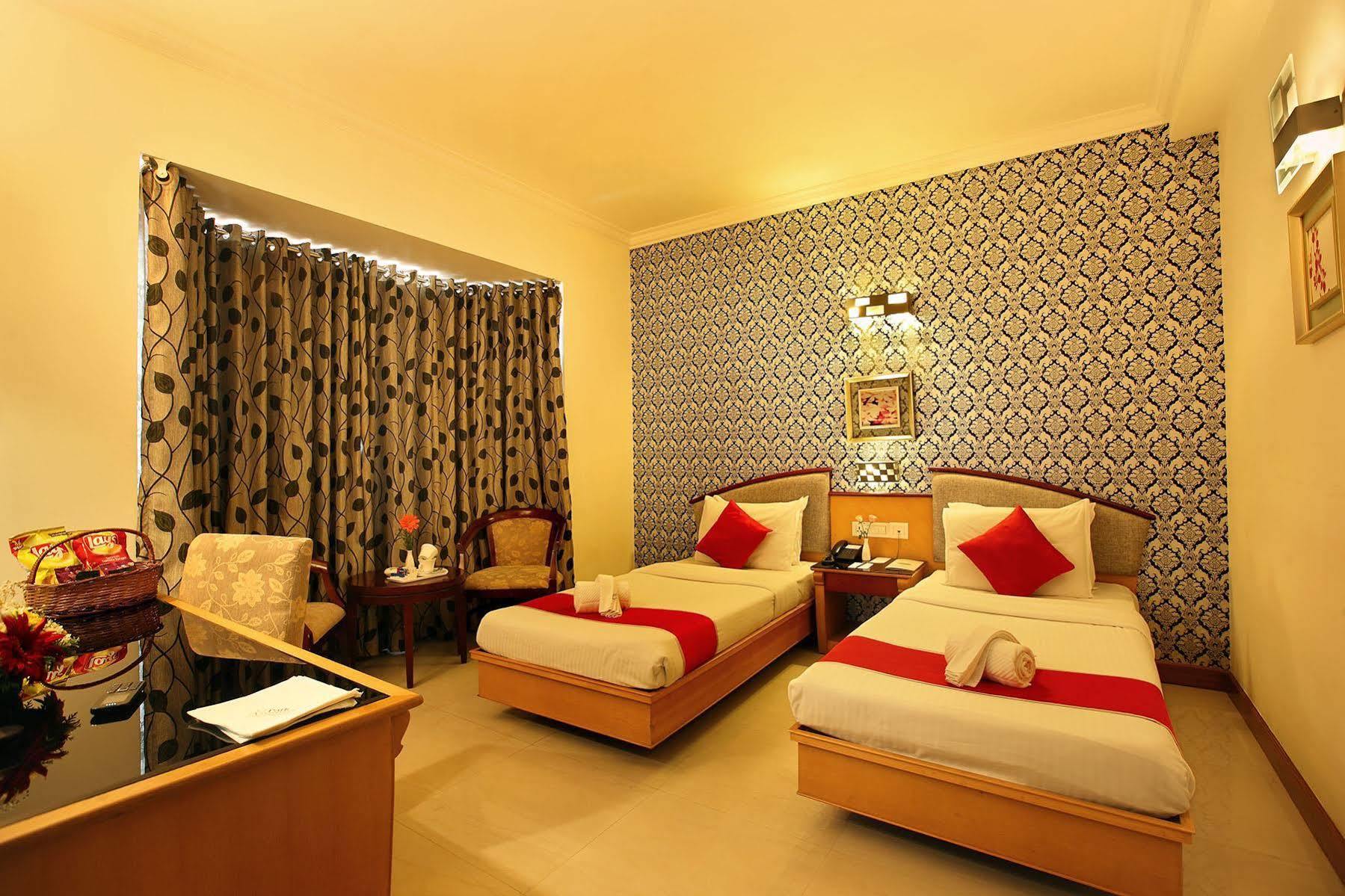 Hotel Park Residencia Kochi Exterior foto